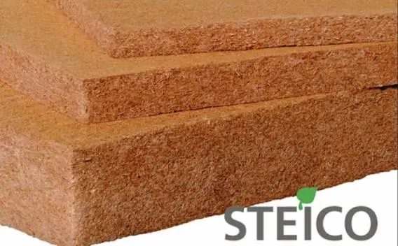 Panneau isolant en laine de bois STEICOtherm dry pour une façade