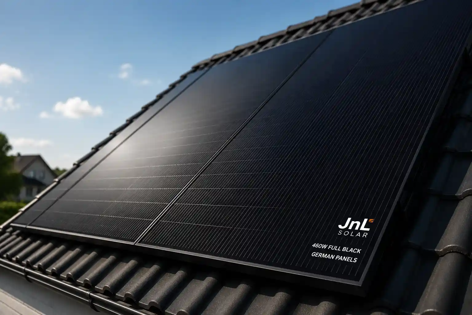 Panneaux solaires Namur JnL Solar full black installés sur la toiture